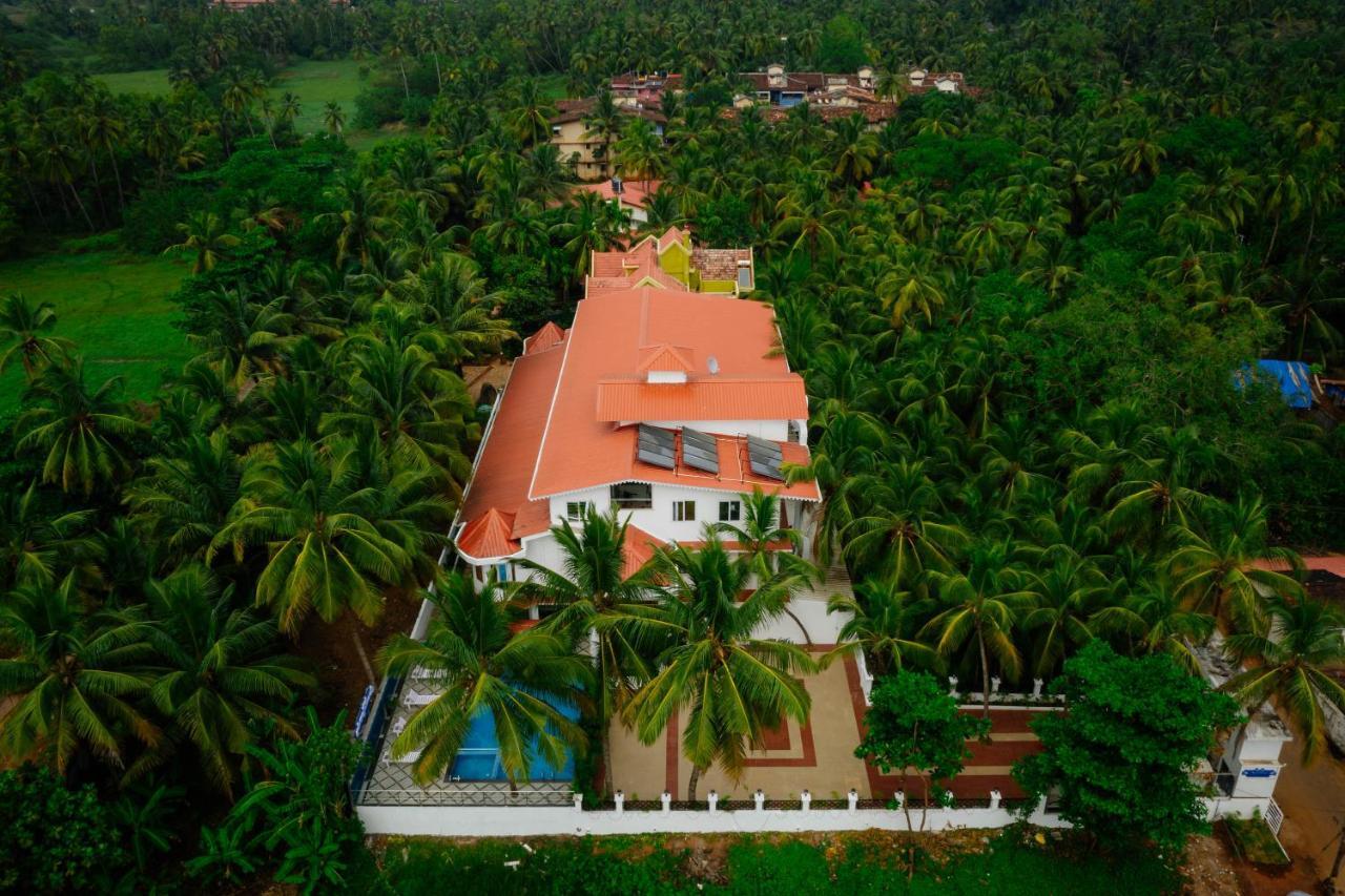 Krishna Beach Resort & Spa Colva Exterior photo