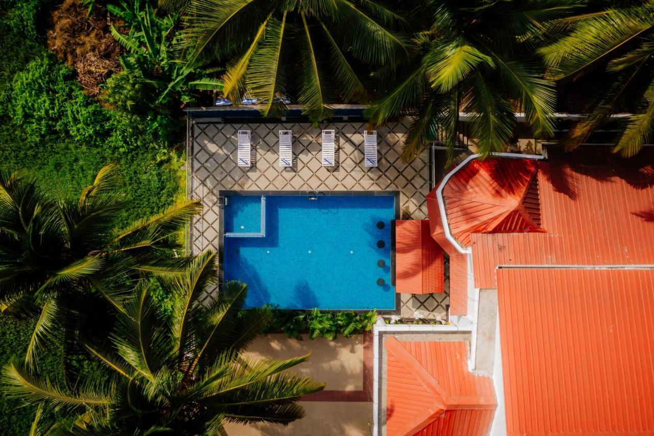 Krishna Beach Resort & Spa Colva Exterior photo